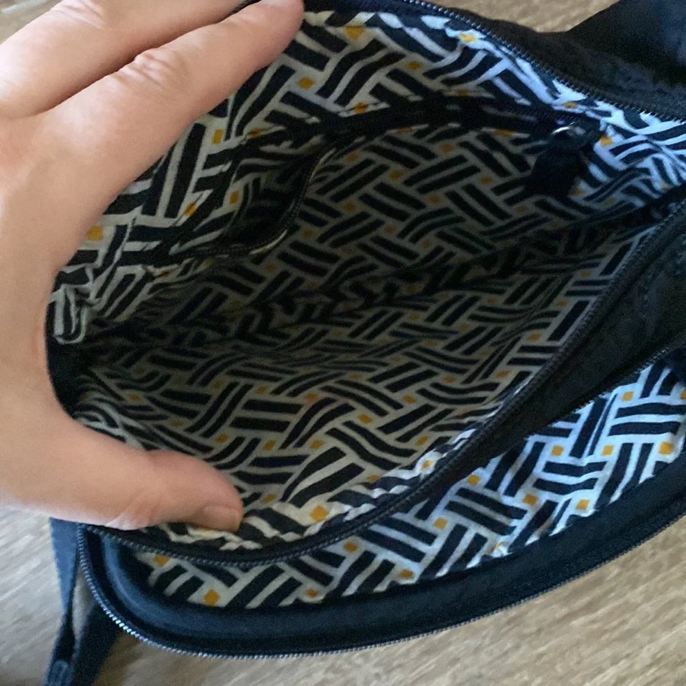 Vera Bradley Lil Hipster Crossbody Solid black. Small travel wallet purse.